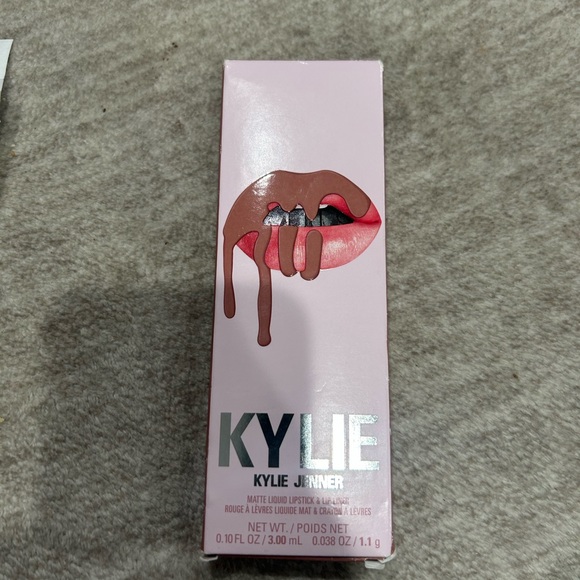 Kylie Cosmetics Matte Liquid Lipstick Candy K NWT - Picture 2 of 5
